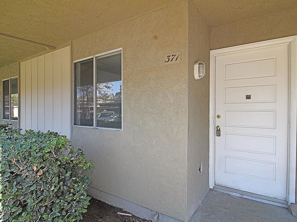 1st image of 371 E Surfside Dr