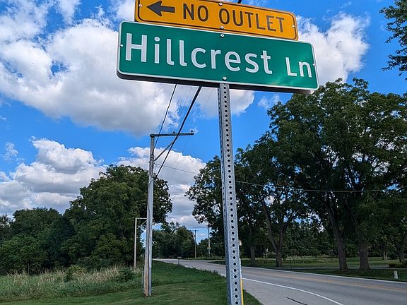4th image of 10817 Hill Crest Ln #10