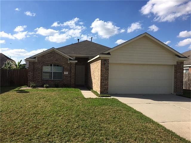 1st image of 3226 Quail Run Dr
