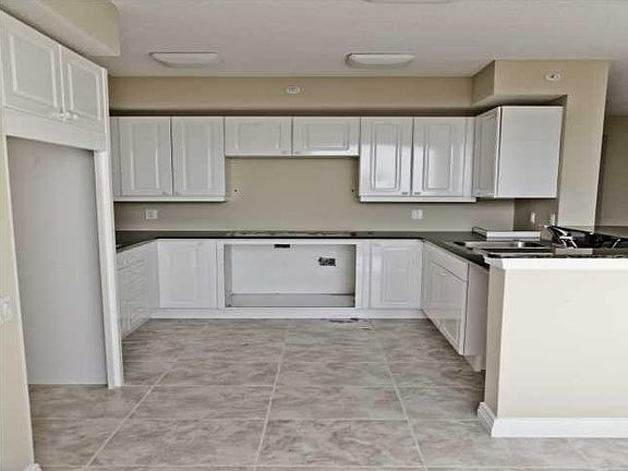 3rd image of 8501 Gulf Blvd Unit 6F