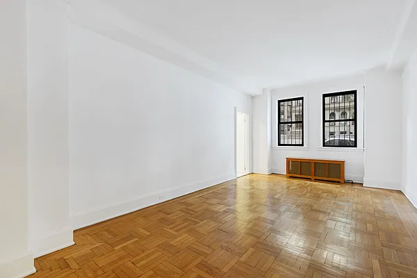 Sold by Cooper & Cooper Real Estate | media 14