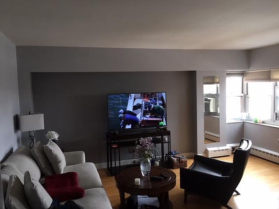 3rd image of 4960 N Marine Dr #11XX