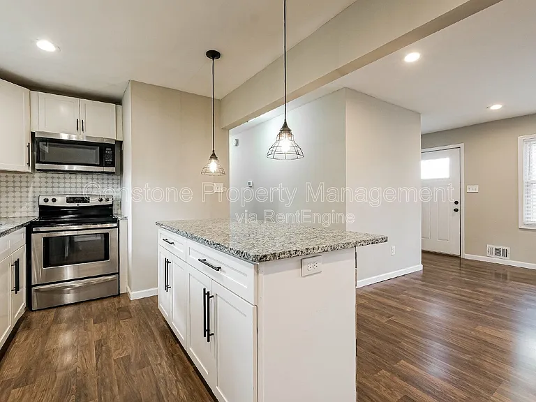 5362 Montezuma Dr SW — Photo 8