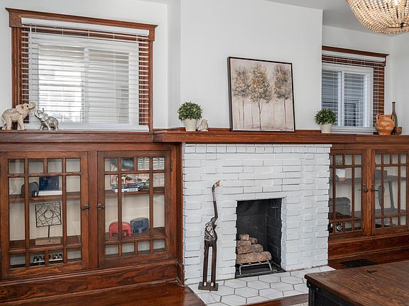 4th image of 2730 Dakota Ave #1