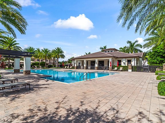 3rd image of 11823 SW 151st Place