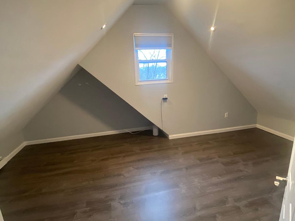 1st image of 590 Park Ave #4