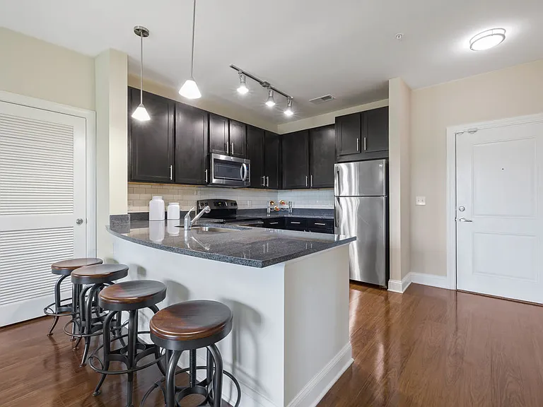 Parkside Place Apartments — Photo 10