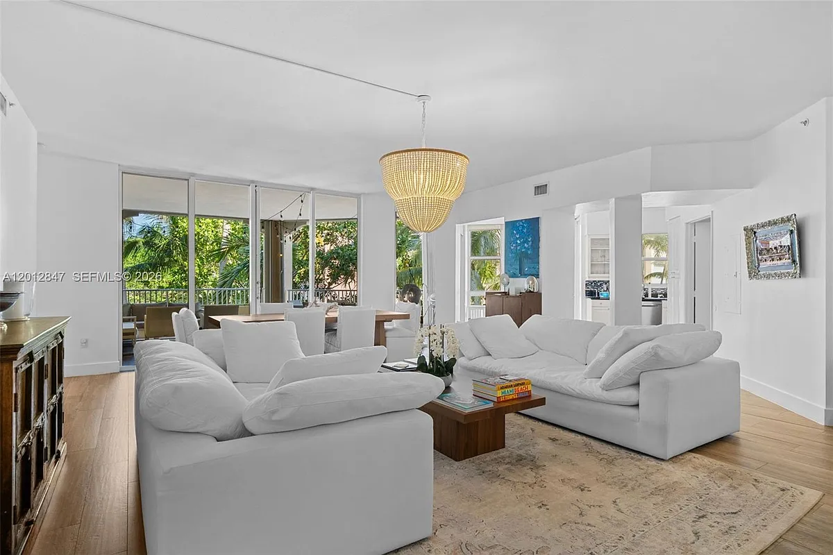 Building Photo - 731 Crandon Blvd #308