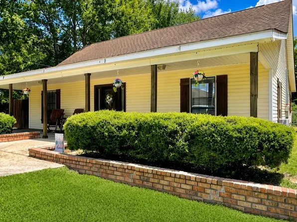 301 Ridgeview Dr, Carriere, MS 39426