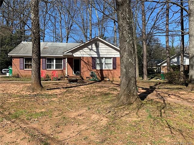 1st image of 816 Ascot Dr