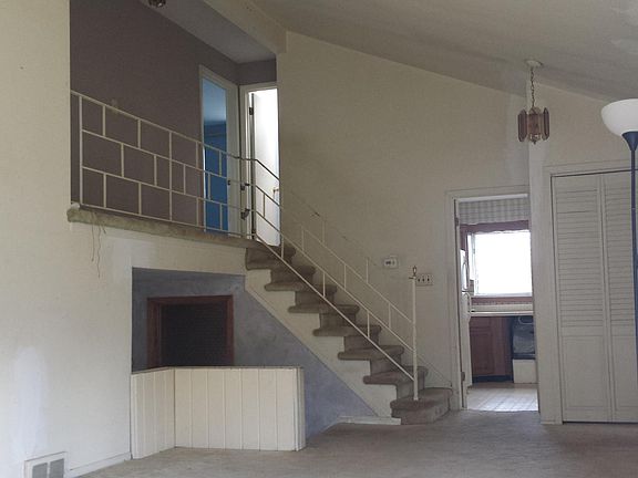 Family room 1 (diff view)