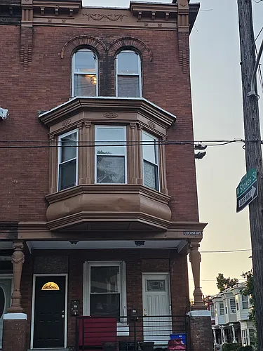 617 E Locust Ave #1 Photo 1