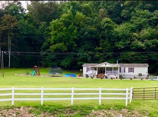 1219 Horse Creek Rd, Naoma, WV 25140