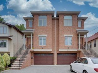 415 Westview Pl, Fort Lee, NJ 07024