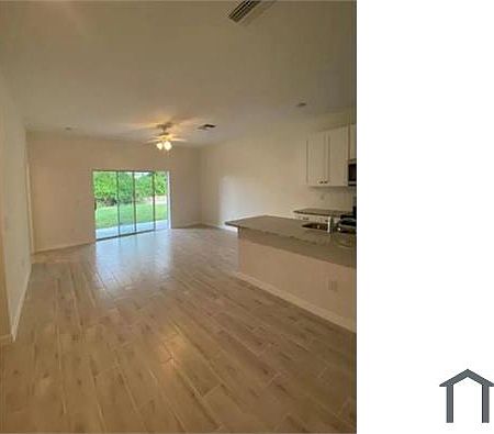 4th image of 3237 SW Santa Barbara Pl