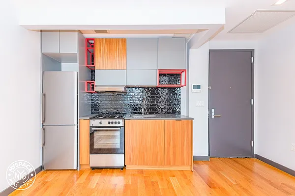 Rented by MySpaceNYC | media 27