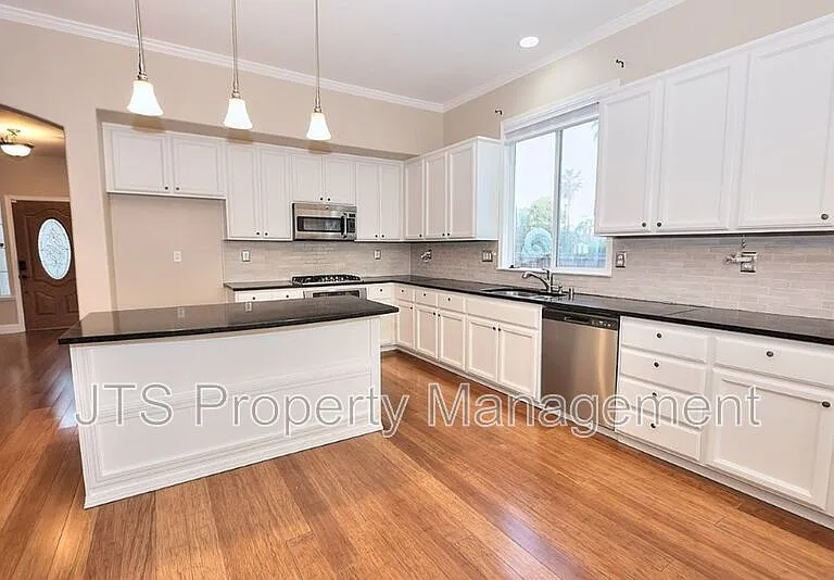 2040 San Esteban Cir — Photo 68