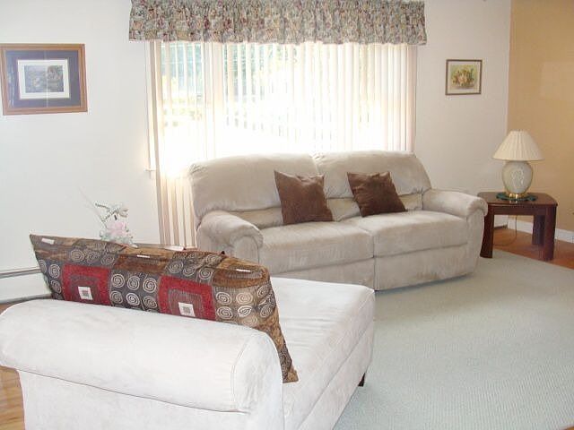 2nd image of 89 Montauk Dr
