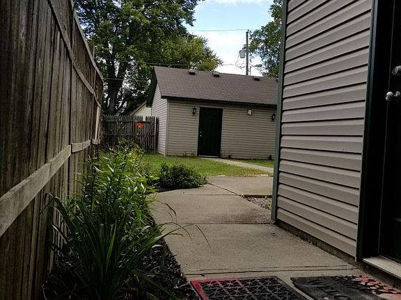 1414 E New York Street Side/Rear