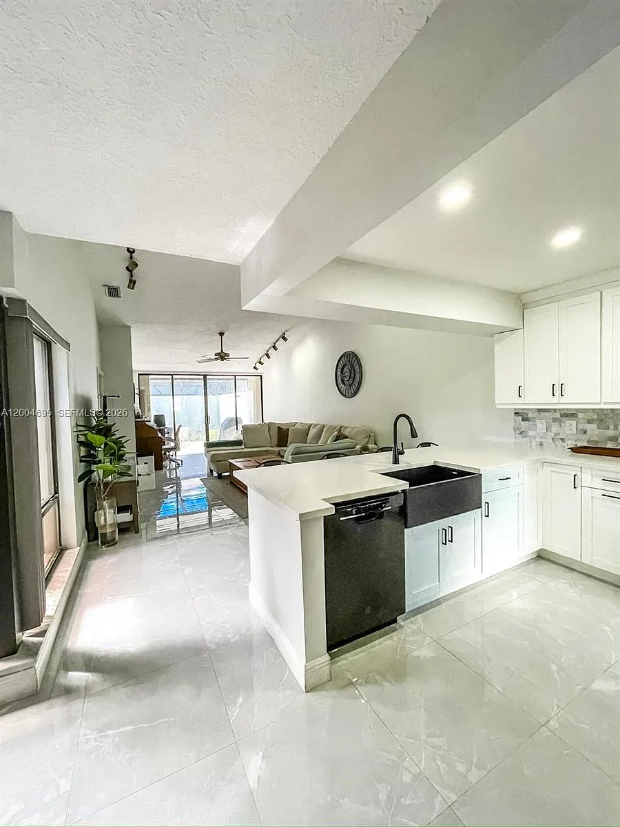 Building Photo - 13360 SW 89th Ter