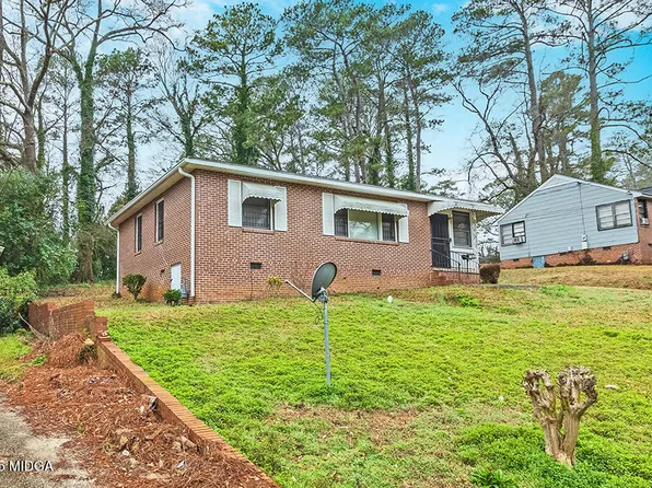 1930 Mallory Dr, Macon, GA 31201