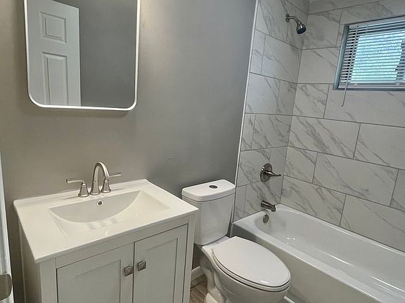 3rd image of 4602 Vestal St