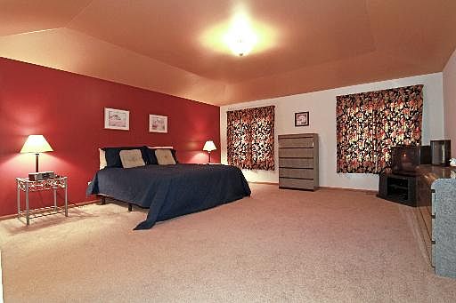 5th image of 17984 Semmler Ct