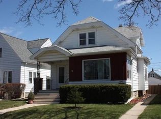 2040 S 74th St, West Allis, WI 53219