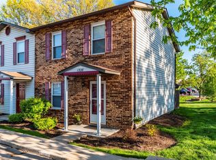 1328 Sunny Slope Dr, O'Fallon, MO 63366