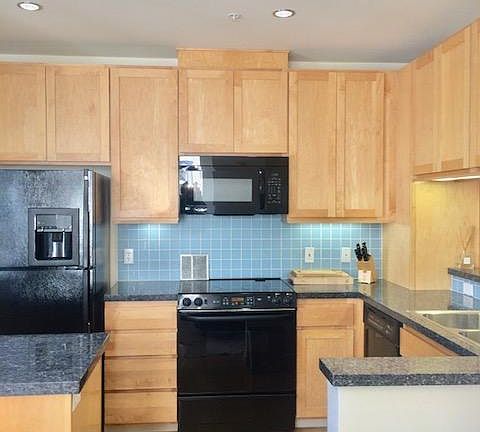 2nd image of 1101 Pacific Ave APT 202