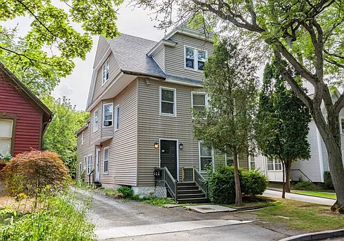 23 Benton St #2 Photo 1