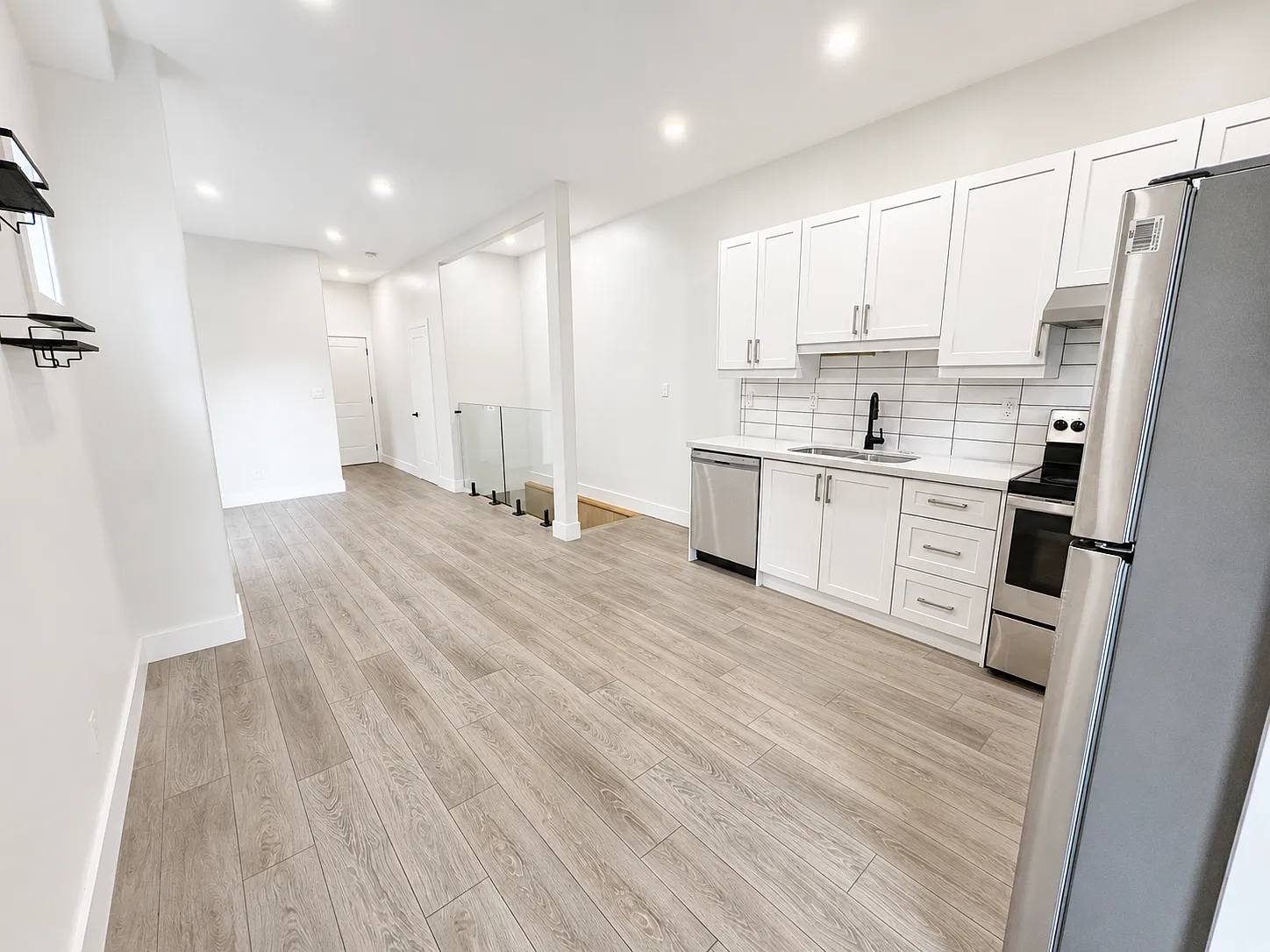482 King Williams St - Unit 1 — Photo 3