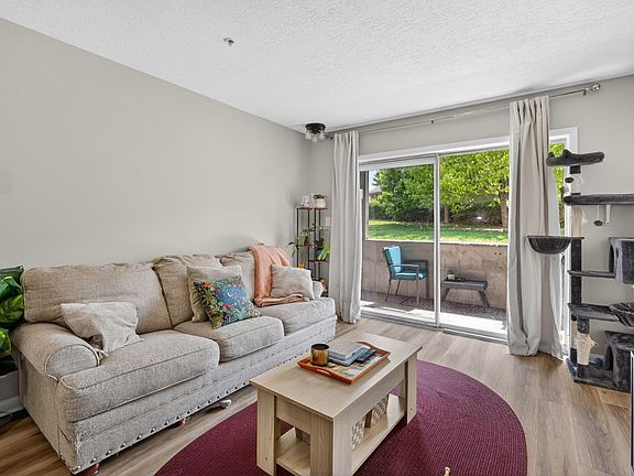 4th image of 3405 Woodland Ave Unit 53