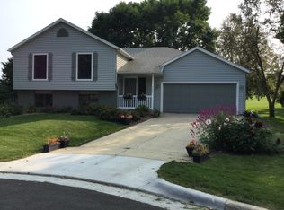 4401 Glen Ln NW, Rochester, MN 55901