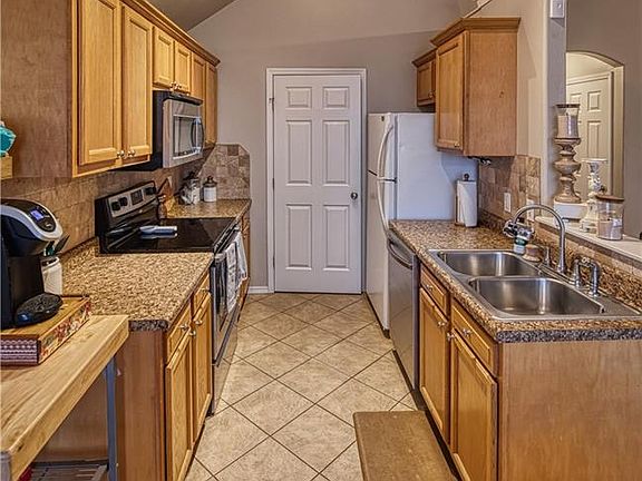 5th image of 109 Gamble Ln