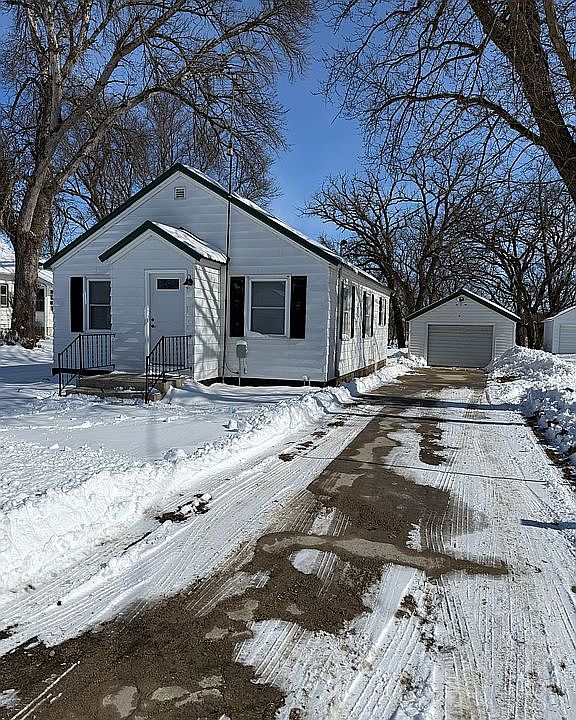 1st image of 10082 Howard Ave