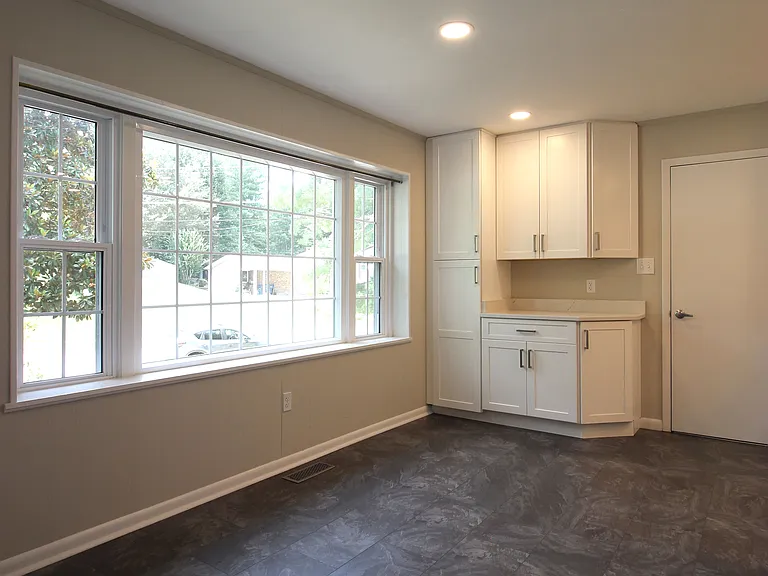 6211 Duntley Ct — Photo 17
