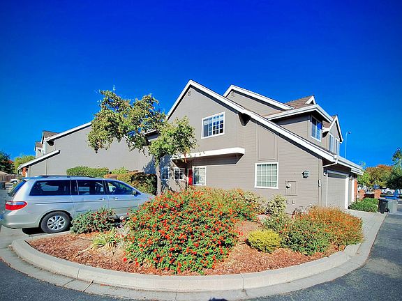 5th image of 1266 Foxwood Dr