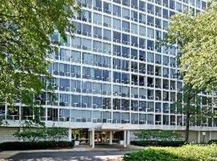 601 E 32nd St PH 5, Chicago, IL 60616