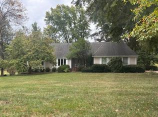 3905 W 142nd Dr, Leawood, KS 66224