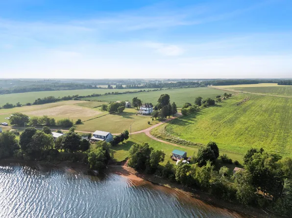 66 Bell Ln, Egmont Parish, PE C0B 1B0