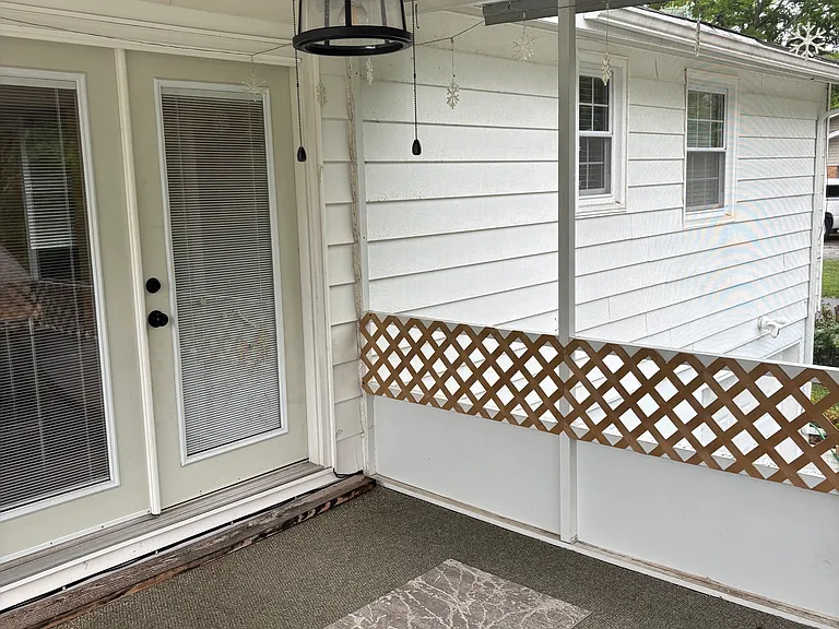 11157 Thornton Dr — Photo 4