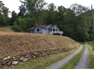 3 Trull Dr, Canton, NC 28716