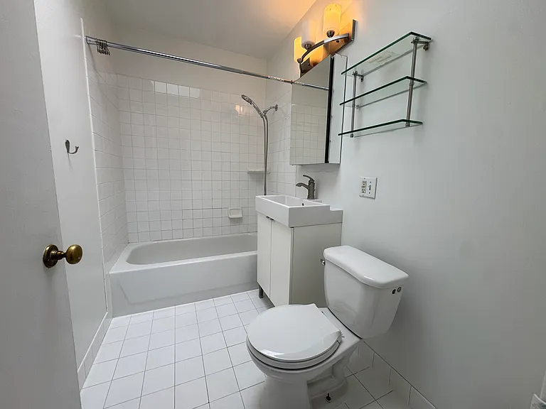 216 Orange St — Photo 10