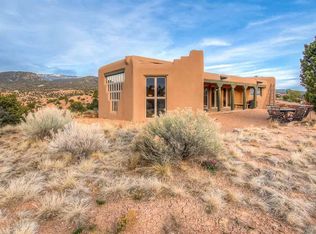 66 Three Rock Rd, Santa Fe, NM 87506