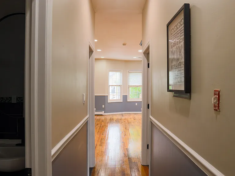 1225 Taylor Ave — Photo 14