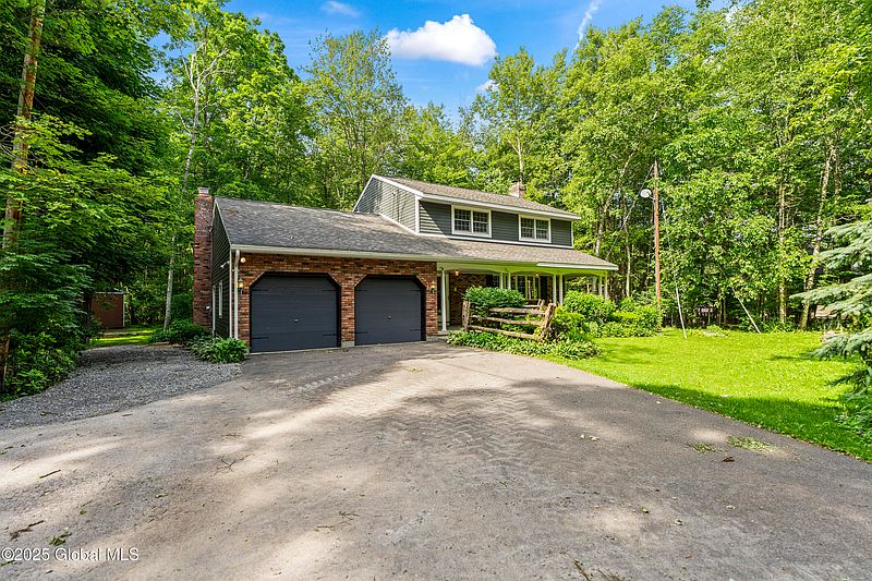 2nd image of 654 Birchwood Drive