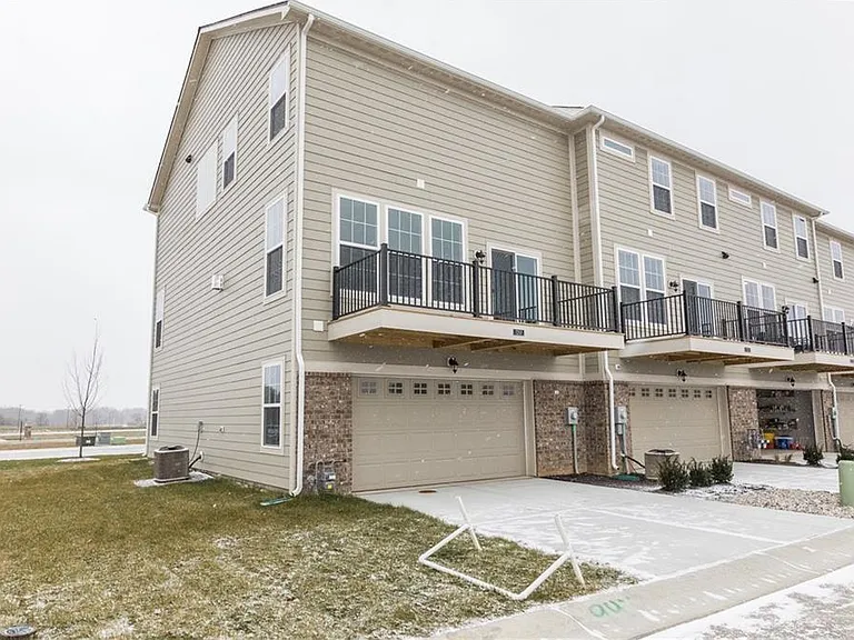 7257 Zanesville Rd — Photo 29