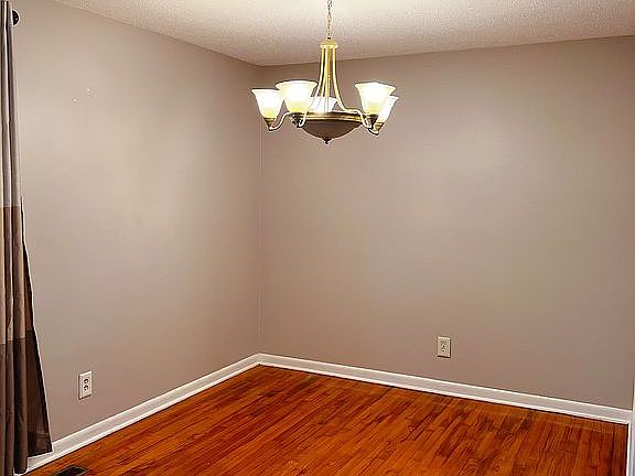 5th image of 1809 Doomar Dr