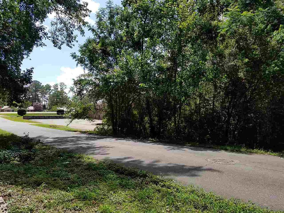 2nd image of 103 Pattie Dr
